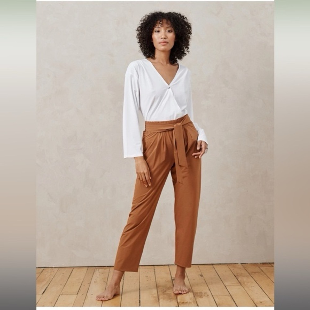 Aday Easy Days Tie Waist Pants in Almond Brown Size XS